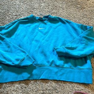 Nike sweatshirt